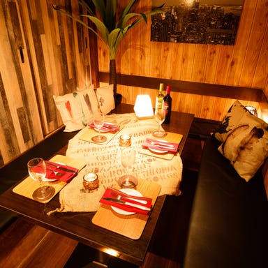 150種食べ飲み放題 個室居酒屋 和トロ（WATORO）京急川崎駅前店 店内の画像