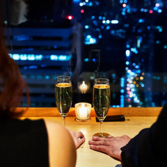 Dynamic Kitchen ＆ Bar 響 西新宿野村ビル店_新宿夜景&times;記念日・デートに最適