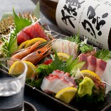 【全国の海鮮】
北海道から長崎まで美味しいものを仕入れ！