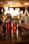 イタリアワインを多数取り揃え、カクテルや食後酒も充実。