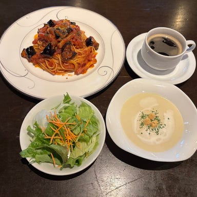 新所沢 隠れ家イタリアン トラットリア デルフィーノ_スープセット(スープ・サラダ・ドリンク付き)