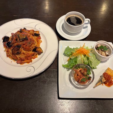 新所沢 隠れ家イタリアン トラットリア デルフィーノ_前菜セット(サラダ前菜・ドリンク付き)