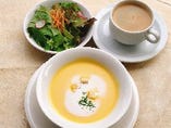 スープセット（スープ・サラダ・ドリンク付き）