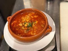 Sopa de ajo ニンニクのスープ
