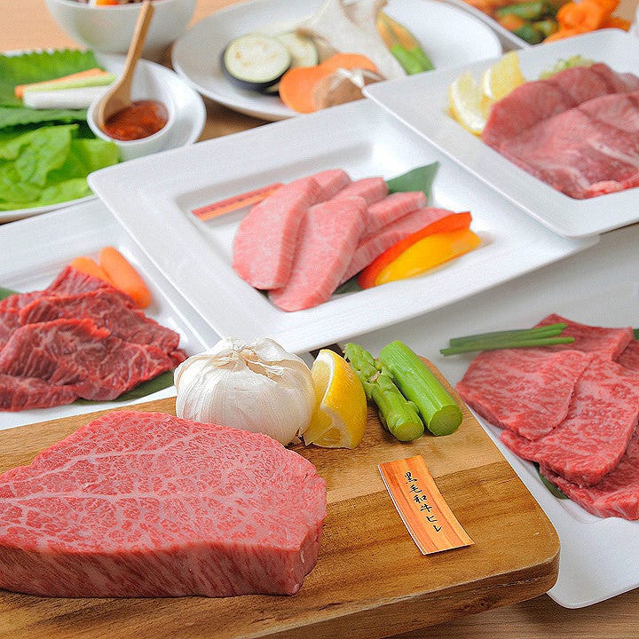 贅沢な赤身肉の代表ヒレ肉を堪能！特選コース11,000円