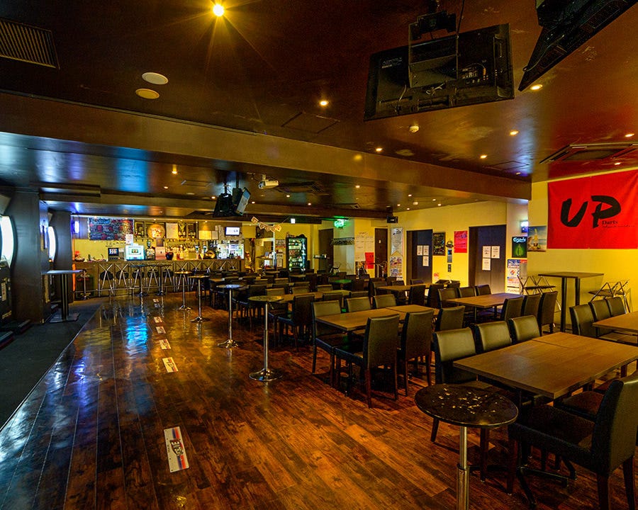 ダーツ＆パーティー Darts UP 新宿靖国通り店 席 - 楽天ぐるなび