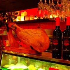 スペインのちょっと居酒屋 バルマル 赤坂見附_本場スペインバルの雰囲気