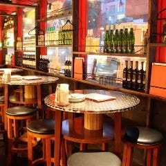 スペインのちょっと居酒屋 バルマル 赤坂見附_みんなでワイワイ盛り上がるならテーブル席