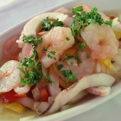 スペインのちょっと居酒屋 バルマル 赤坂見附_エビ・イカ・タコのさっぱりマリネ　”サルピコン”