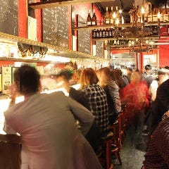 スペインのちょっと居酒屋 バルマル 赤坂見附_スペインバルの醍醐味を味わうカウンター席