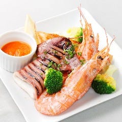 スペインのちょっと居酒屋 バルマル 赤坂見附_海の幸の鉄板焼き盛り合わせ
