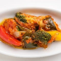 スペインのちょっと居酒屋 バルマル 赤坂見附_マンチェゴ風　お野菜のトマト煮込み　”ピスト”