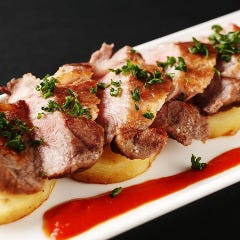 スペインのちょっと居酒屋 バルマル 赤坂見附_最高級ランクイベリコ豚ベジョータを調理用にも使用！