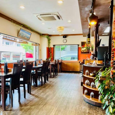 ネパール食堂 くまり_テーブル席(2~4名様×4卓)