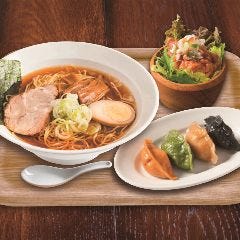 紅虎餃子房 ルミネ池袋店