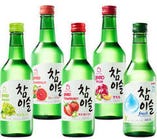 種類豊富な韓国酒はチャミスル5種類、ジョウンデー5種類、マッコリ5種類を取り揃えています♪女性でも飲みやすいフルーツ味は大人気です！