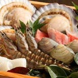 【海の幸】
新鮮さがたまらない魚介は天然物をご提供します