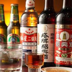 北京市民に愛される強烈な味と香りの地酒「二鍋頭」もあります