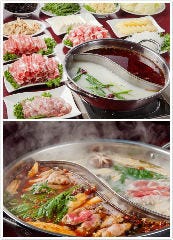 本格四川中華料理 王さん私家菜 上野御徒町店_寒い季節はやっぱりコレ『2色・四川火鍋（白湯鍋と麻辣鍋）』2.5H飲放付コース5,280円&rArr;4,818円