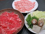 心ゆくまでお召し上がり下さい　牛ロースと豚ロースしゃぶしゃぶ食べ放題　又は　すきやき食べ放題