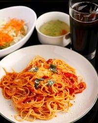 ■パスタのセット■
９００円でコーヒー＆サラダが付きます