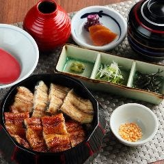 【季節のおすすめ②】紅白おひつまぶし