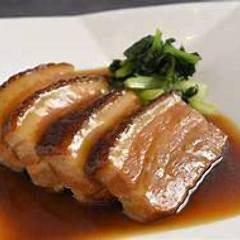皮つき豚バラ肉のやわらか煮込み