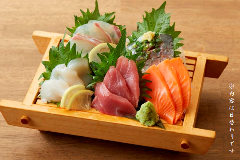 新鮮で美味しい魚をおなるべく安く！ お刺身各種540円～