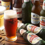 [ドリンクも豊富]
料理に合うインドビール&世界各国ビール