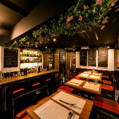 お洒落な店内で、本格スパニッシュ！飲み放題付コース4500円～