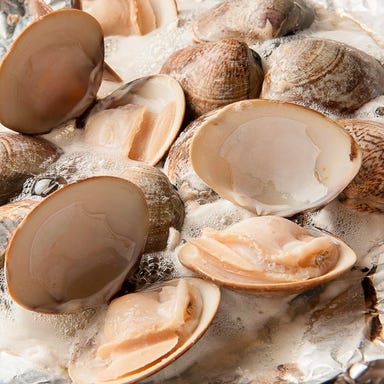 なごみや 一夜_焼きはまぐり こちらも人気一皿650円