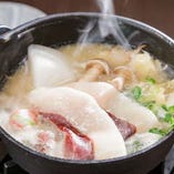 丹波産天然猪肉には西京味噌仕立ての特製スープがよく合います