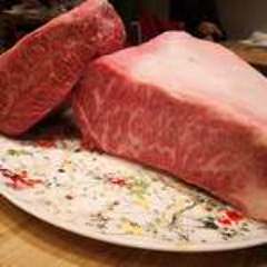 【要予約】人気の隠れ裏メニュー 熟成和牛の塊肉（時価）