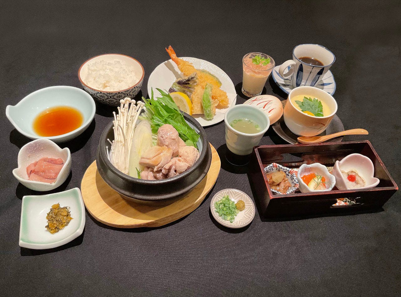 水たき 料亭 博多 華 味 鳥 ヒルトン プラザ ウエスト 店