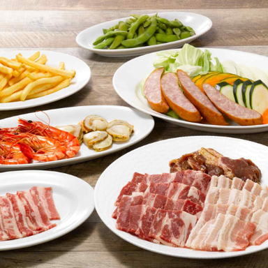 キリンビール横浜工場「ビアポート」_鮮度抜群ビール×BBQ食べ飲み放題!