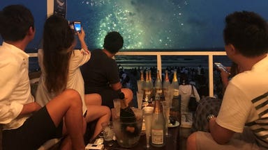 由比ヶ浜海を見ながら手ぶらでバーベキュー海の家ビーチサウンド  店内の画像