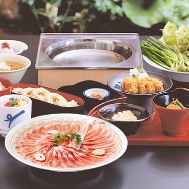 遊食豚彩 いちにいさん 国分店_【ぐるなび特別プラン(^^)/】飲み放題付き 黒豚しゃぶコース