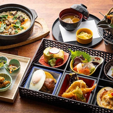 43Kitchen Ohju_2h飲み放題◆季節コース《寿》◆黒毛和牛すき焼、刺身5種、土鍋蟹飯など全12品7,500円