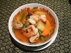ゲウチャイ 新宿店_ゲーンソムクン
エビのサワースープカレー