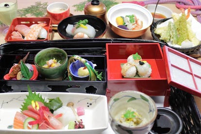 ちょっと贅沢 新居浜の会席料理でおすすめしたい人気のお店 ぐるなび ちょっと贅沢 新居浜の会席料理でおすすめしたい人気のお店 ぐるなび