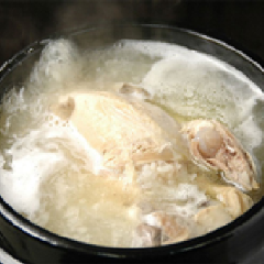 女性におすすめ！ 限定5食の半参鶏湯定食！