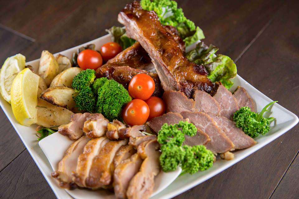 本店是以松坂牛为中心追求肉类品质的肉吧餐饮店.