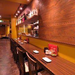 カウンター席あり！お1人様でも大歓迎♪カップルにもおすすめ★