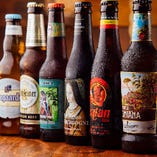 【世界のビール】
30種以上のボトルビールを取り揃えております