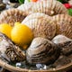 青森県や宮城県など全国の産地から仕入れる大粒の貝
