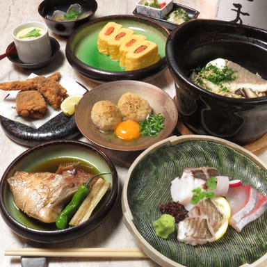 博多魚房 海さじ_【120分飲み放題付|6,600円コース】生簀から水揚げする刺身、名物スプーン寿司、牛炭火焼や天ぷらまで多彩