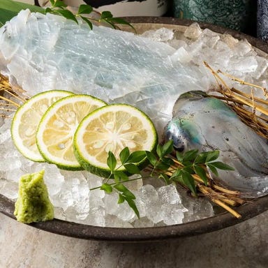 博多魚房 海さじ_博多の夜は呼子イカ造りと九州名物を