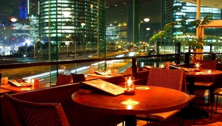 アロハテーブル 横浜ベイクォーター（横浜駅/居酒屋） - 楽天ぐるなび