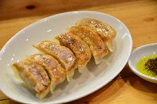 名物七福餃子　三元豚と国産野菜使用