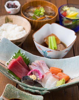 ランチならここ なんば 難波 の居酒屋でおすすめしたい人気のお店 ぐるなび